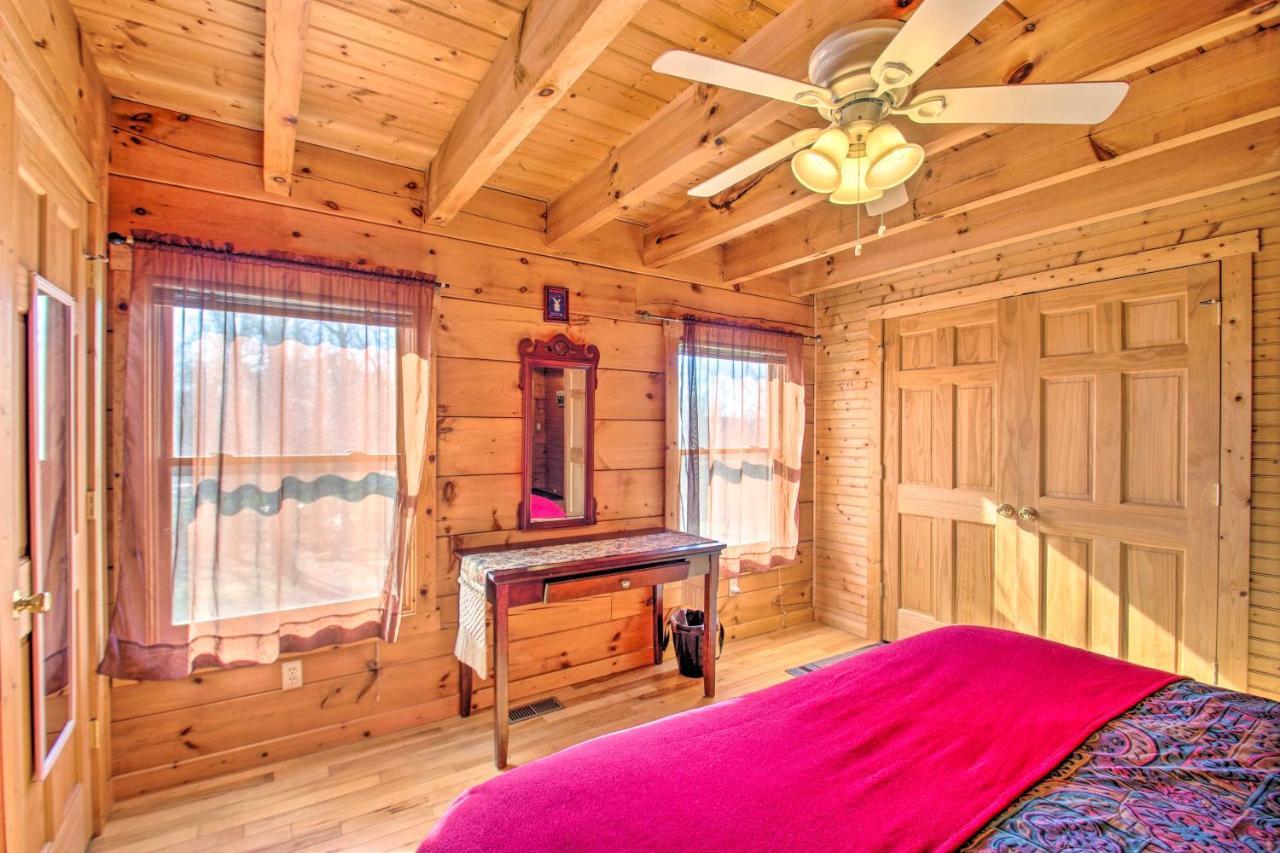 Garnerland In Luray Pet-Friendly Cabin With Porch Villa Eksteriør billede